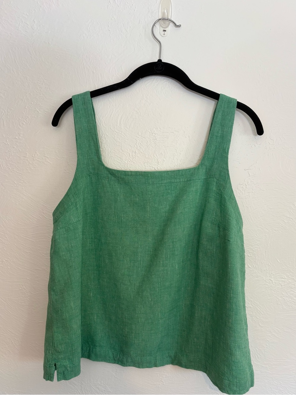 a new day Green Square-Neck Linen Tank - Picture 4 of 9